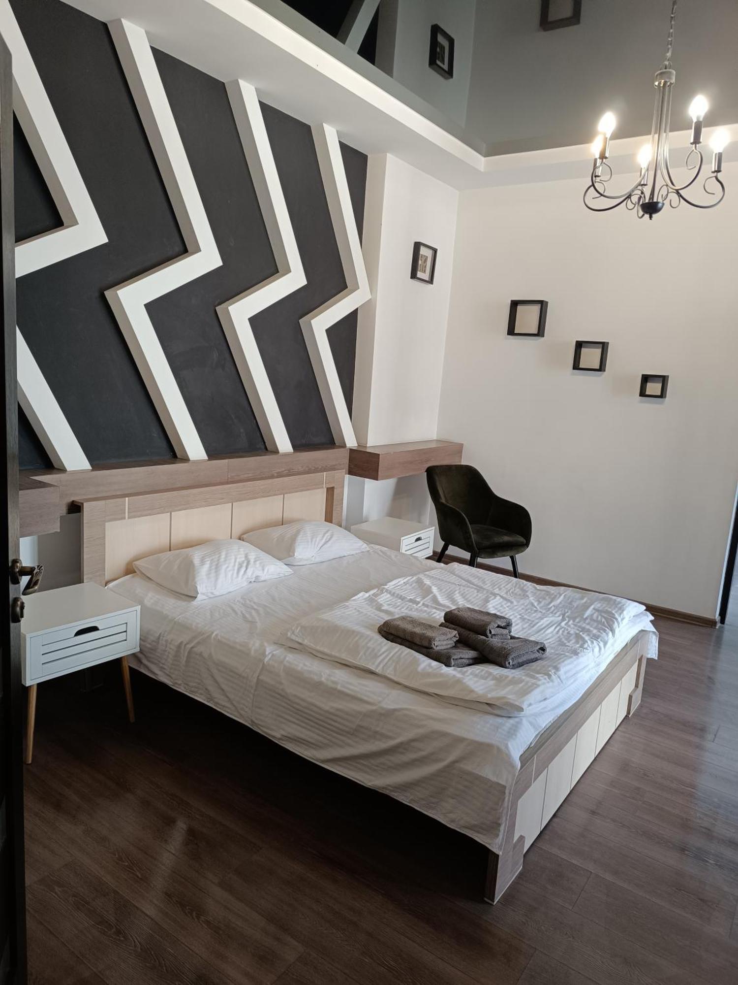 Apartments Zefir Lviv Exterior photo